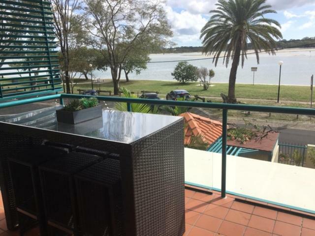 The Esplanade Riverview Holiday Apartments Maroochydore Exterior photo